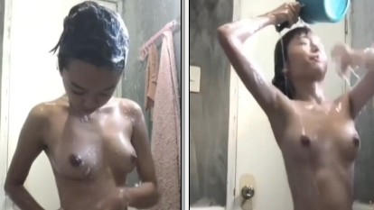 Ngintip Adik Kecil Mandi Keramas