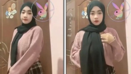 ABG Solehot Muka Cantik Pamer Body Mulus