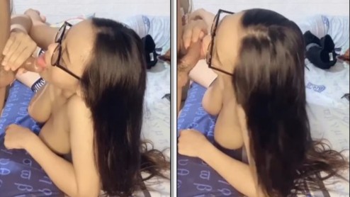 Memuaskan Nafsu Birahi Mama Tiri Cantik
